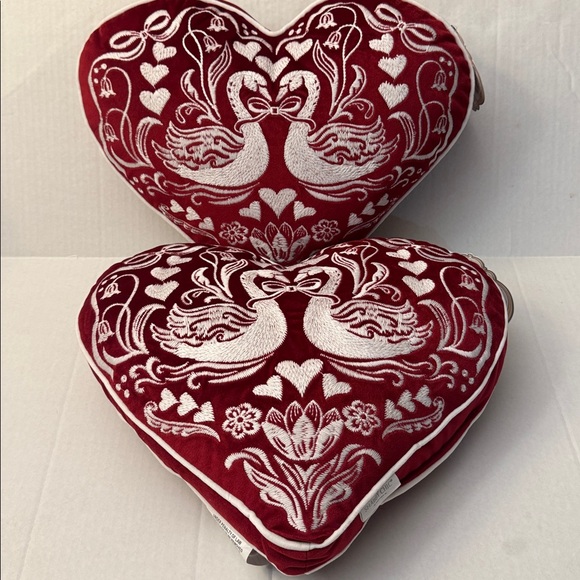 4pc Shabby Chic Swan Throw Pillow & Hand Towel Set - Valentine Decor - Pink/Red - Picture 2 of 7